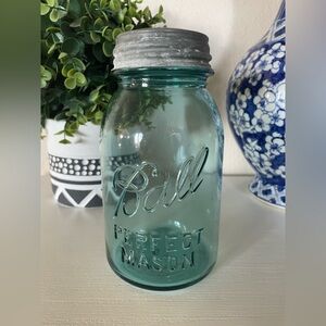 Vintage Turquoise Blue Ball Mason Jar #5 With Zinc Lid 7" Tall 1920's